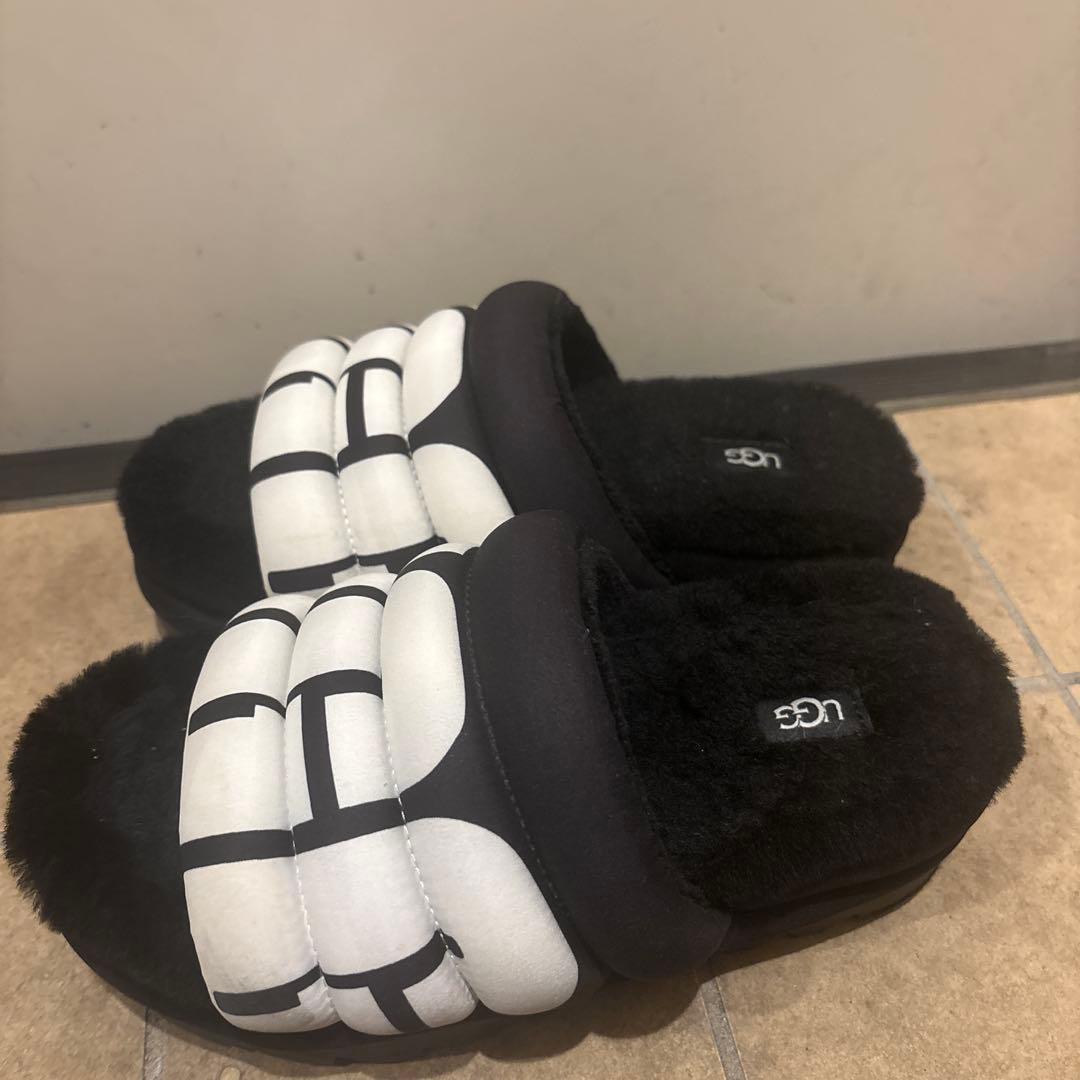 即日発送UGG厚底ファー ストラップ サンダル