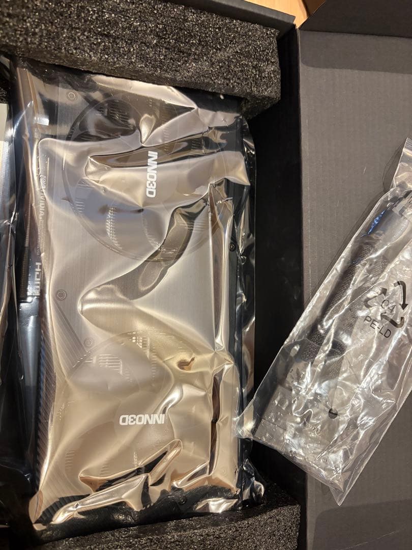 グラフィックボード・グラボ・ビデオカード INNO3D GeForce RTX 5070 TWIN X2 OC