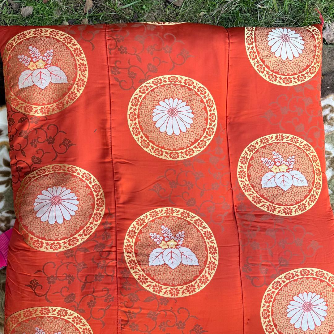 K様へ感謝お嫁入‼️干したてふかふか‼️FUTON蔵出婚礼敷きふとん降誕祭色赤緑2枚