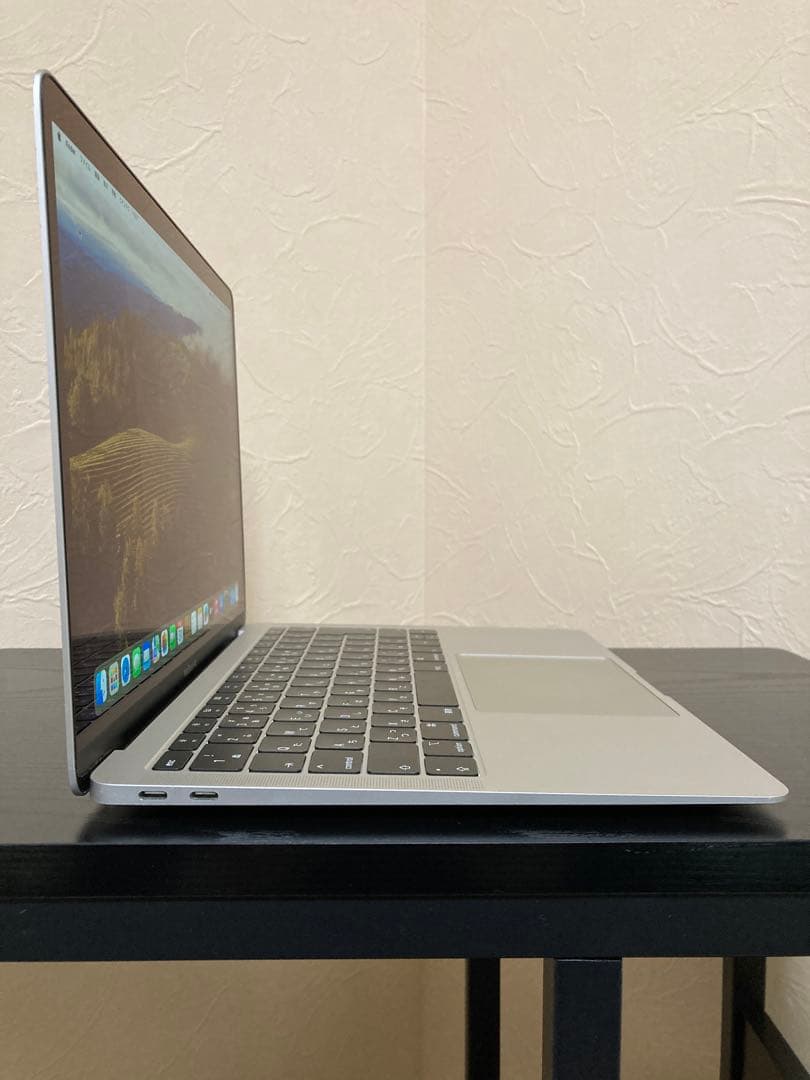 Apple MacBook Air 2018 シルバー 256GB 8GB