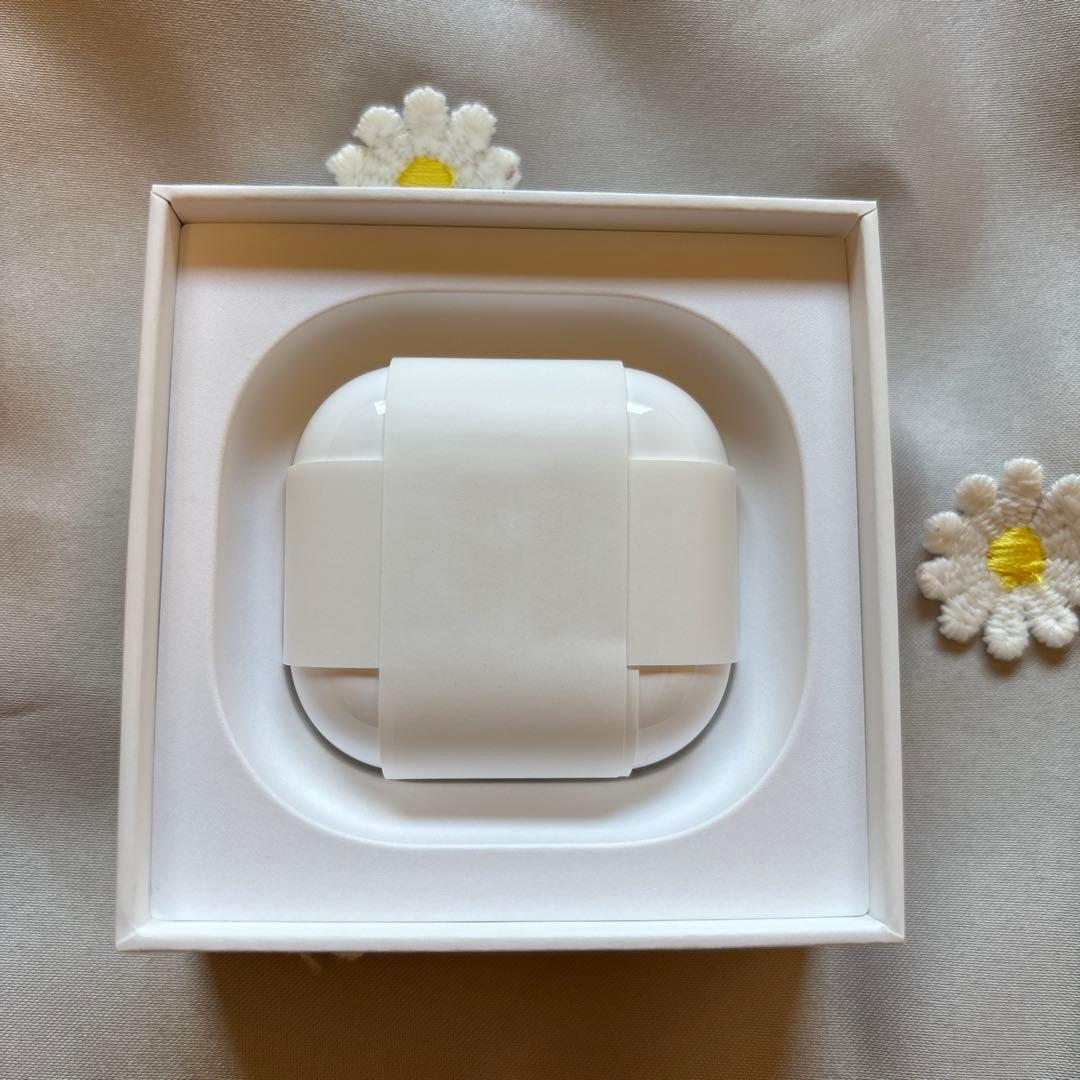 AirPods4 アクティブノイズキャンセリング機能搭載