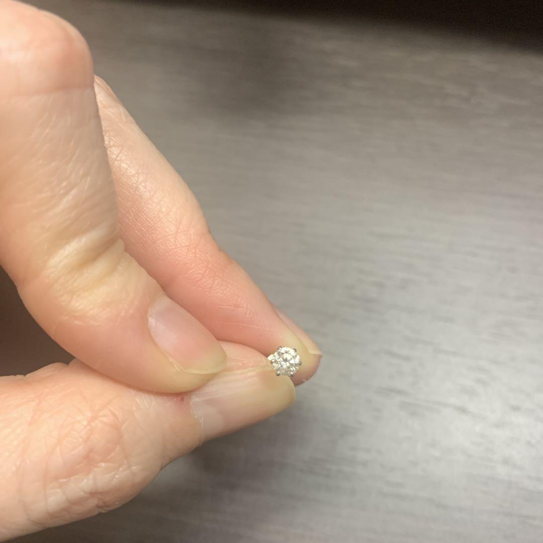 Pt900 一粒ダイヤ スタッドピアス 0.25ct (片耳用)