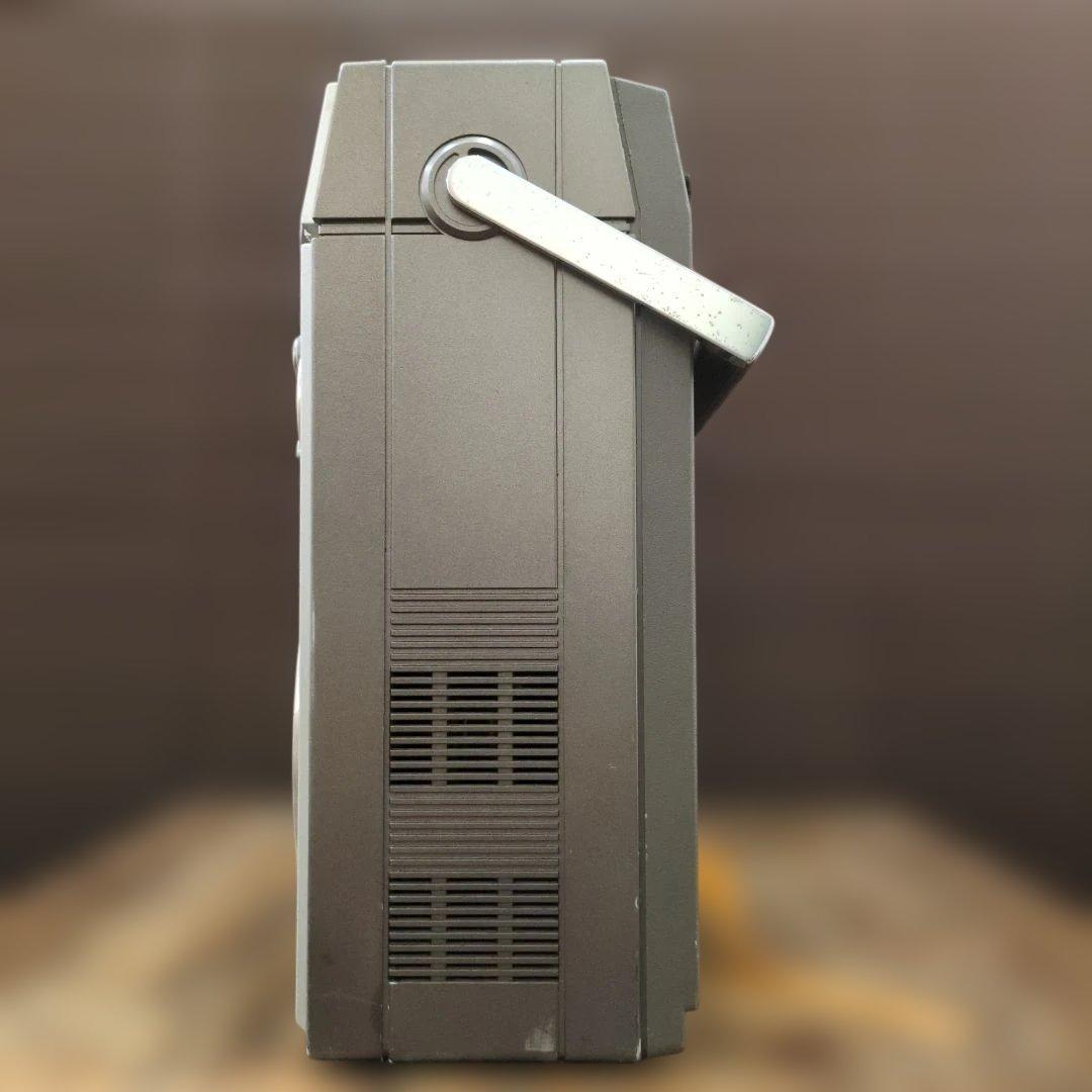 名機　日立 TRK-8600 RMラジオ・カセットレコーダー