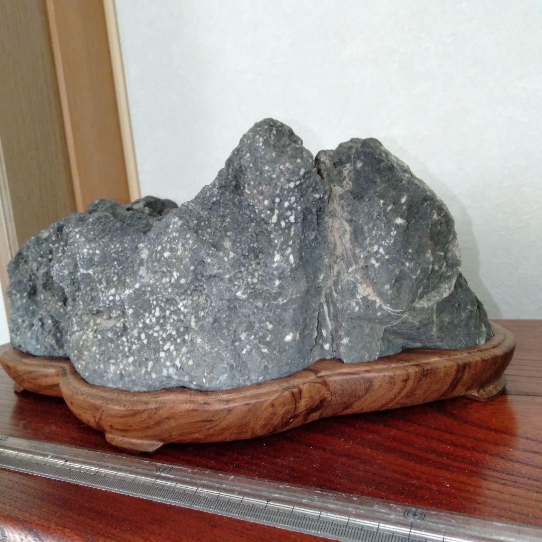 立派な水石　紫壇台付き　大型　１個