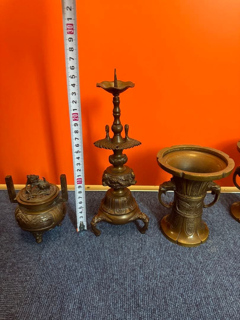 1904  春甫造　古銅　仏具 木瓜菖蒲型五具足　火立2客　花立2客　香炉1客