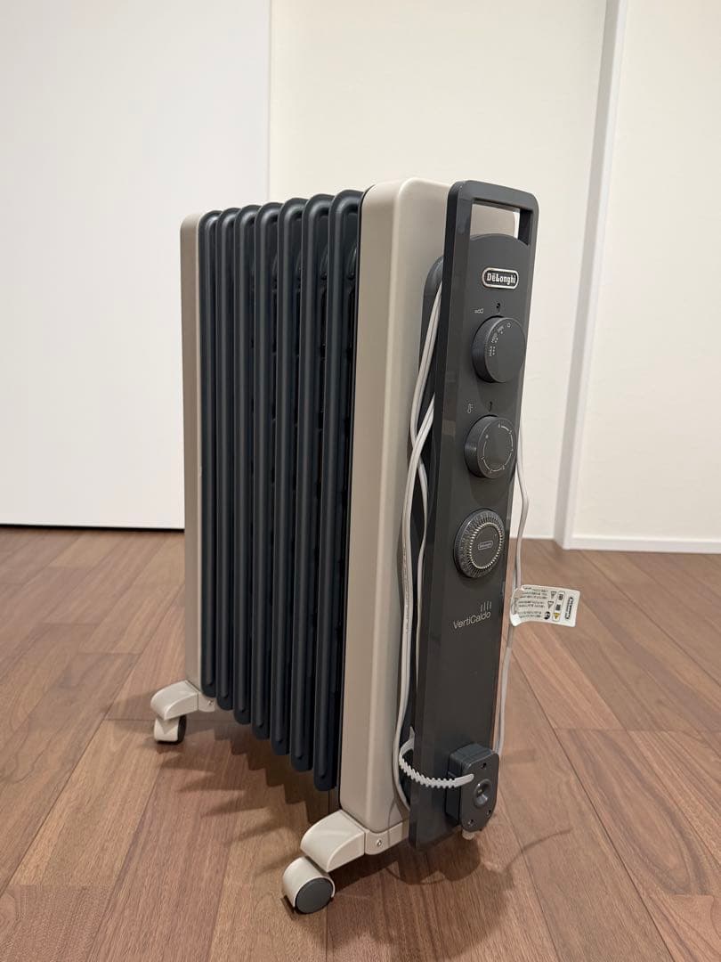 DeLonghi オイルヒーター グレー/