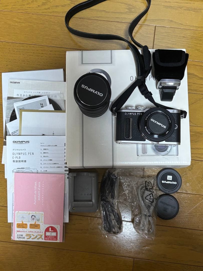 OLYMPUS PEN E-PL8 ミラーレス一眼 本体