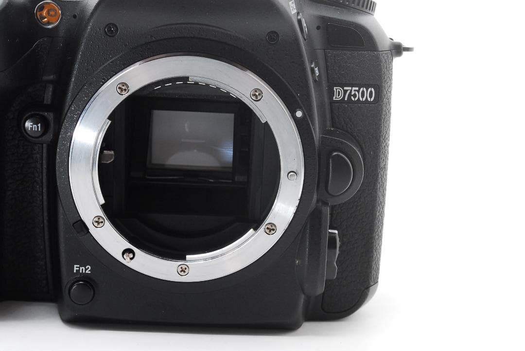 18-140mm VR付 Nikon D7500 高画質×高速連写 三脚付き