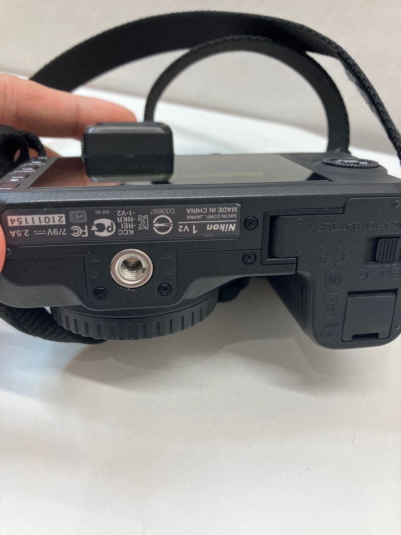 Nikon 1 V2 ブラック デジタル一眼レフ レンズ無し 【A253】