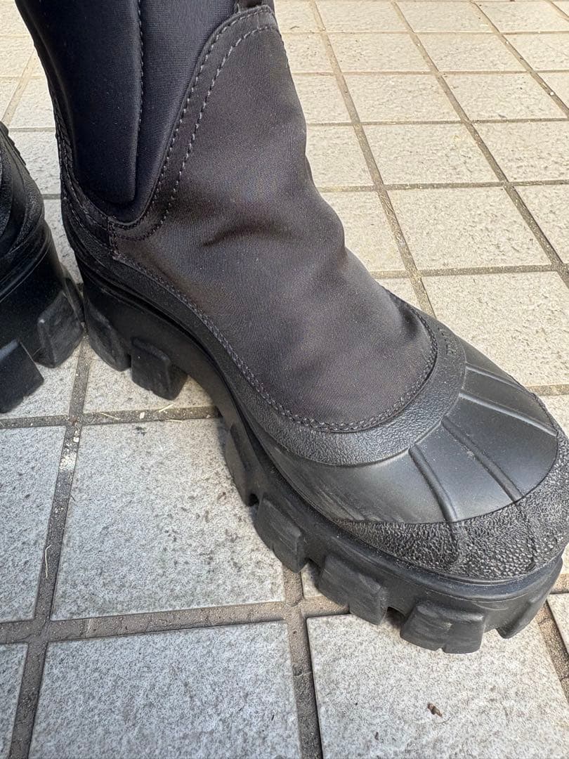 PRADAプラダ　モリノスRe-Nylonギャバジンブーツ