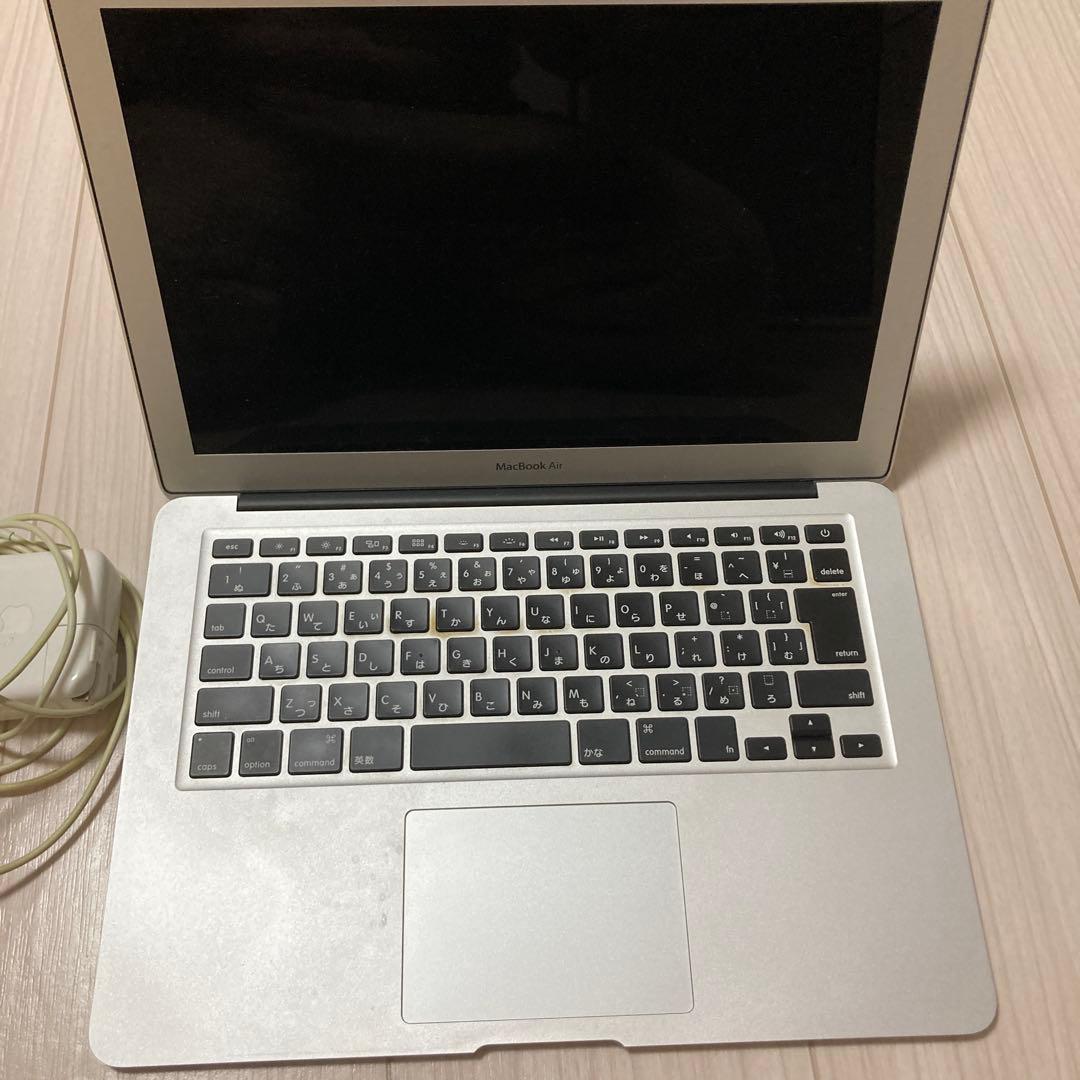 【初期化済MacBookAir13インチA1466 （動作品）