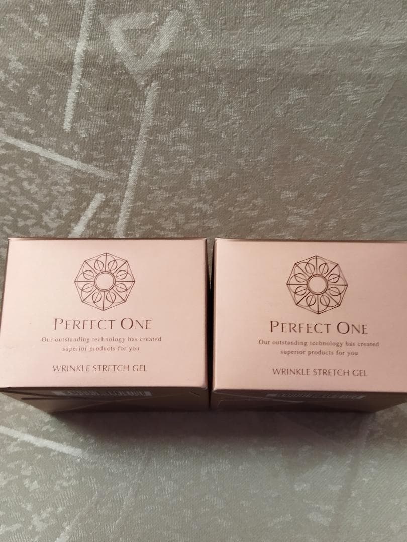 パーフェクトワン 薬用リンクルストレッチジェル 50g　未開封　新日本製薬