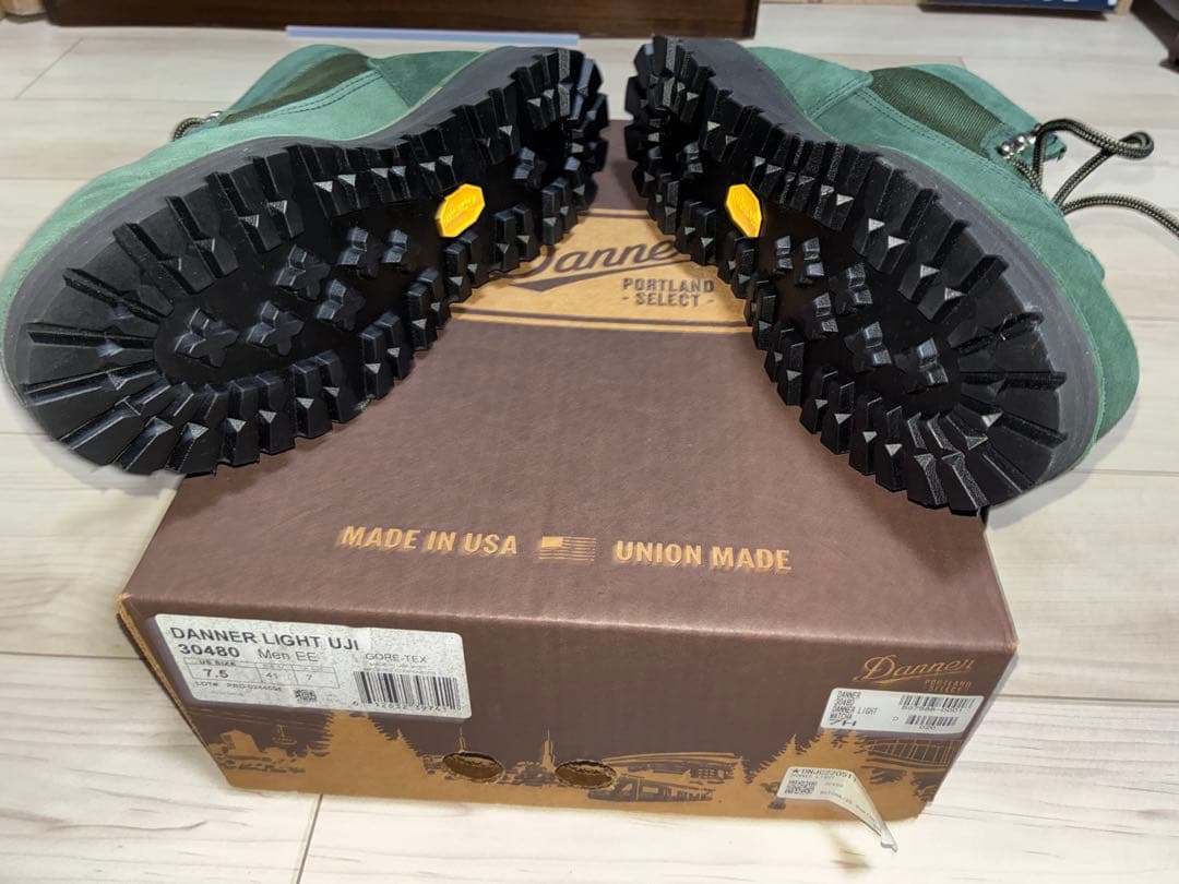 tsuri ok　Danner Light UJI 緑 スエードブーツ