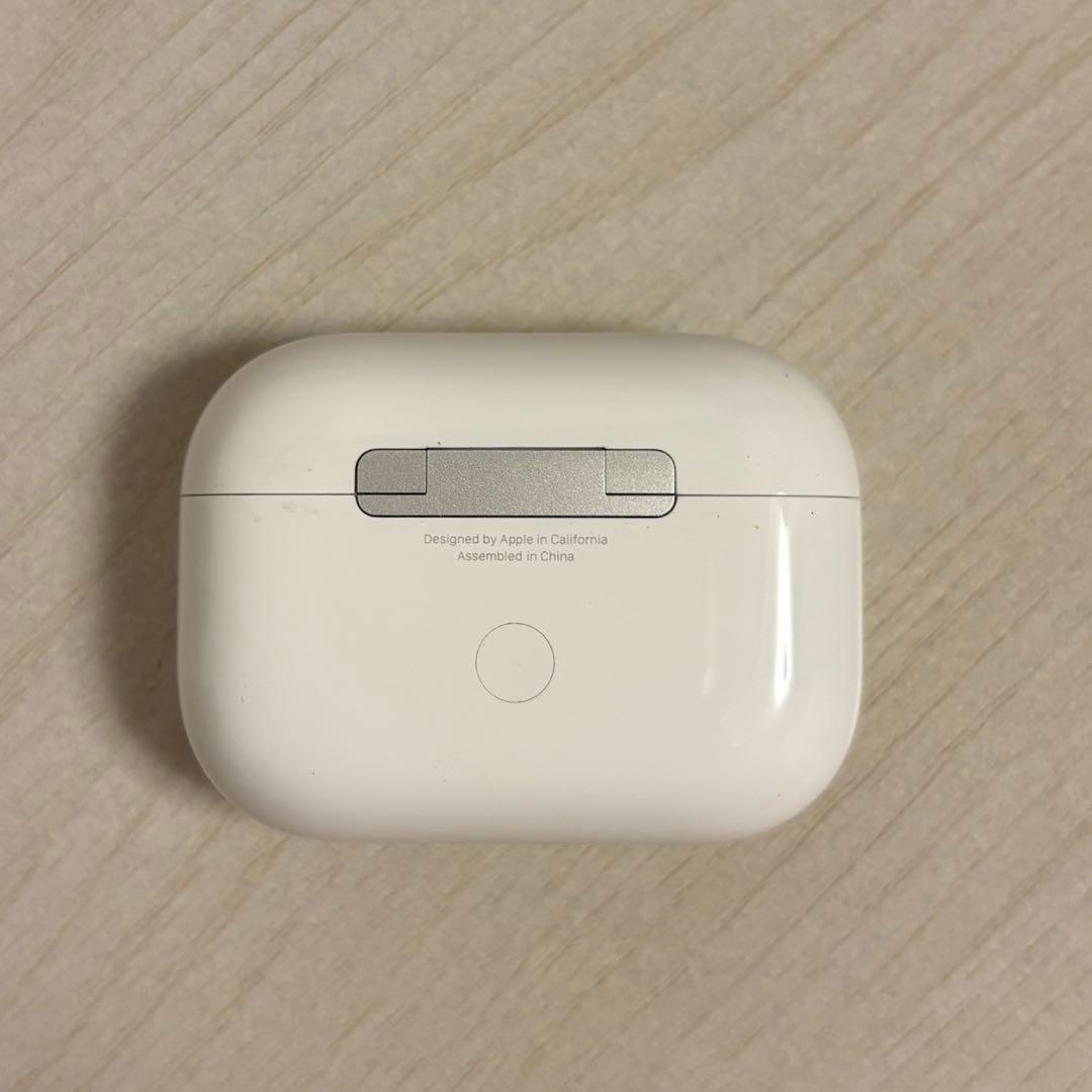 AirPods Pro 本体 充電ケース、BONAVENTURAカバー付き