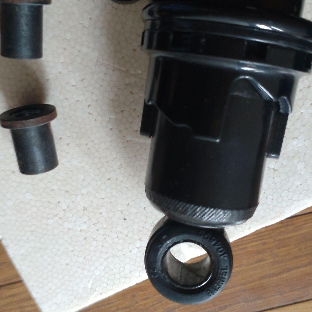 マ*ル様 PROGRESSIVE サスペンション 黒