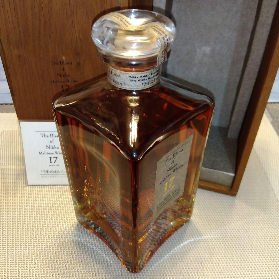 ★ 特級　ザ・ブレンドオブニッカ17年(金文字)　化粧木箱、小冊子付