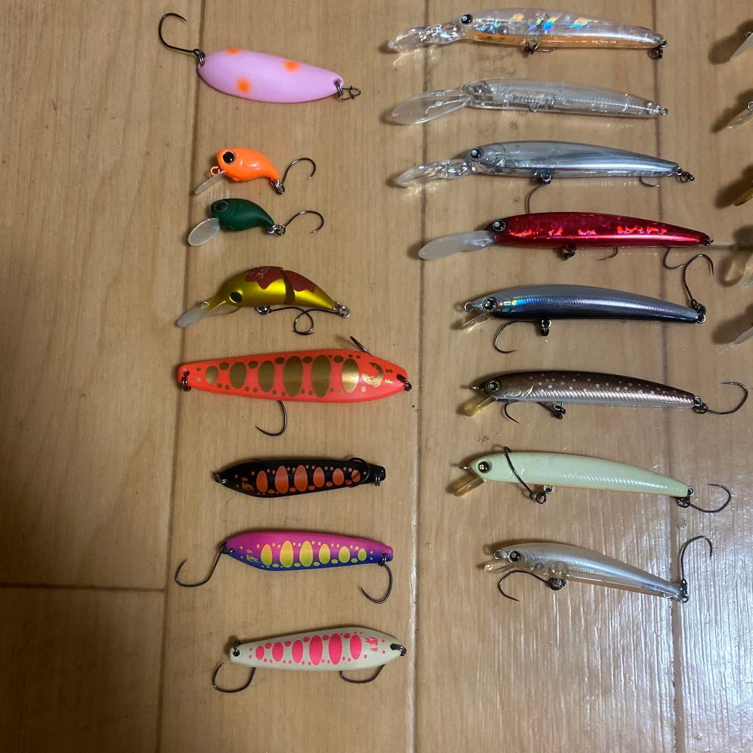 ラ*ト様 エリアトラウト　ルアー　まとめ売り　プラグ　ヴァルケイン　ムカイ　ロデ