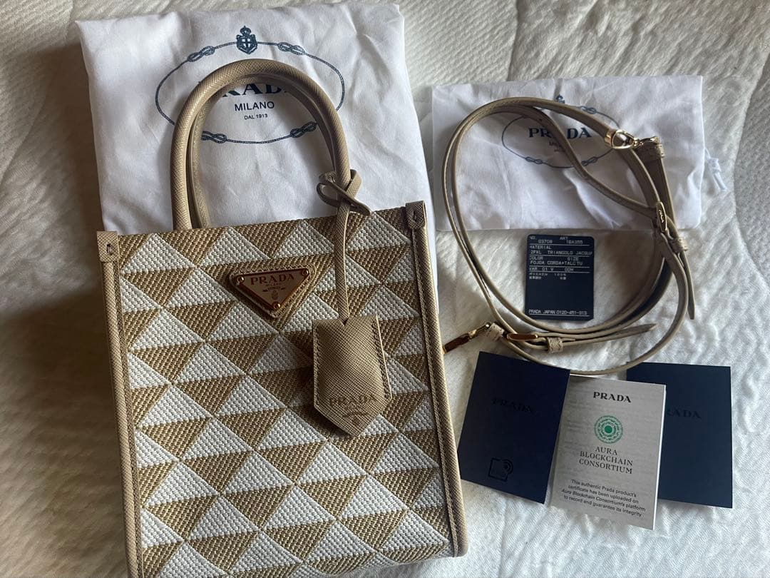 美品♡ プラダ シンボル エンブロイダリーファブリック ミニバッグ