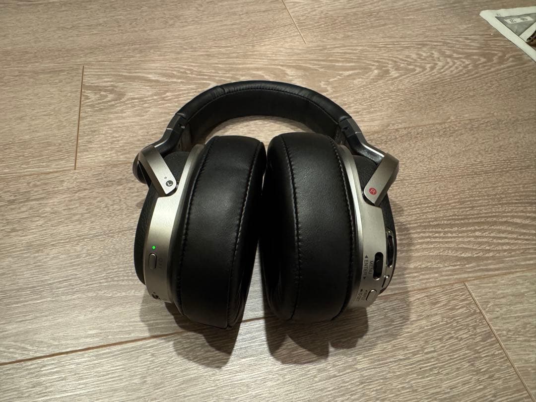 SONY デジタルサラウンドヘッドホンシステムMDR-HW700DS