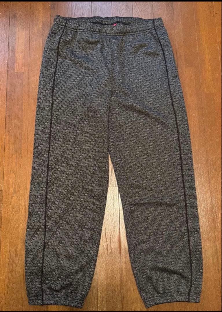 あ*ち様 キムタク着用同型同色Supreme Repeat Track Jack