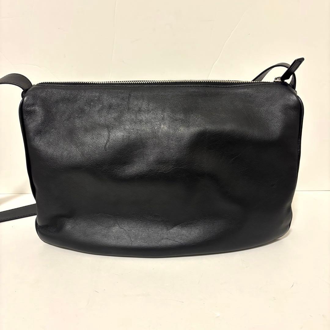 イアパピヨネ スワローマチショルダーバッグ ブラック