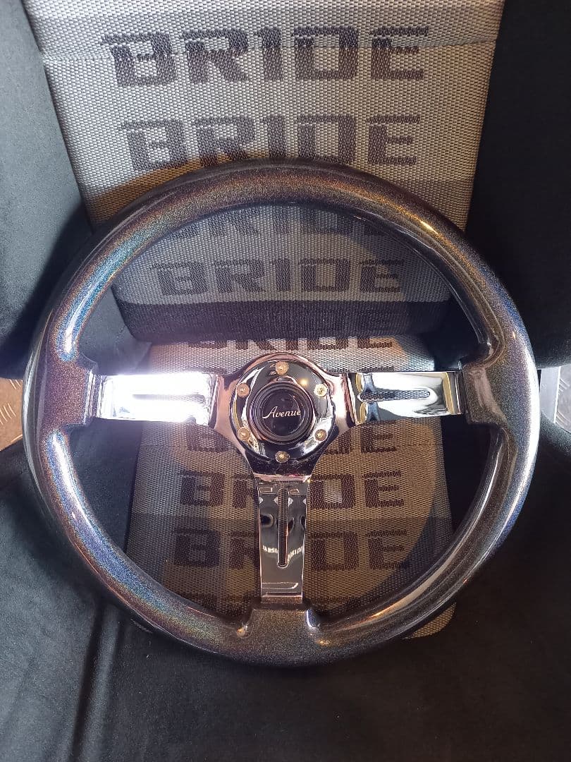 アベニューパフォーマンス　スターダストｘクローム　ステアリング　中古品