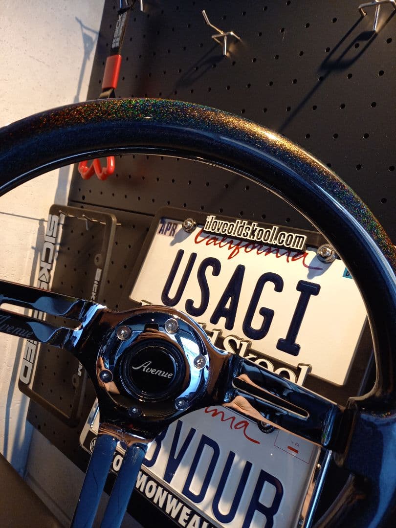 アベニューパフォーマンス　スターダストｘクローム　ステアリング　中古品