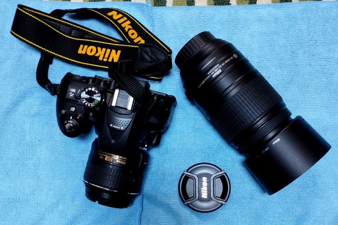 Nikon デジタル一眼レフカメラ（D5300）ズーム望遠セット
