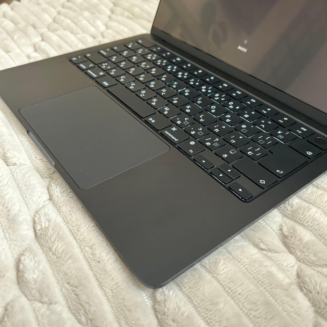 MacBook Air M2 8GBメモリ 256GBストレージ