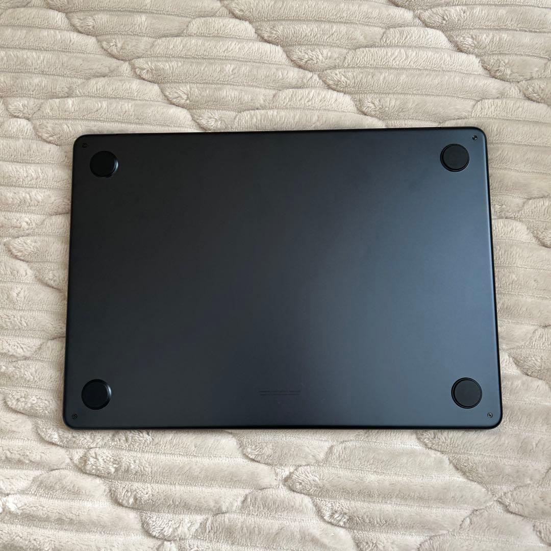 MacBook Air M2 8GBメモリ 256GBストレージ