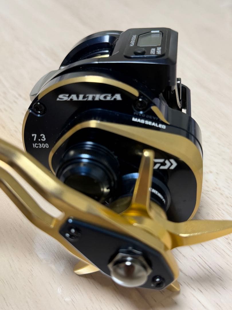 【美品・3回使用】ダイワ ソルティガ IC 300H-SJ右巻スロージギングに