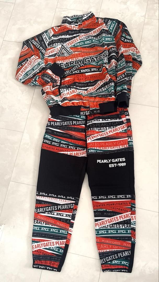 美品パーリーゲイツTACTEEM×Thermotron ロゴリボン柄セットアップ