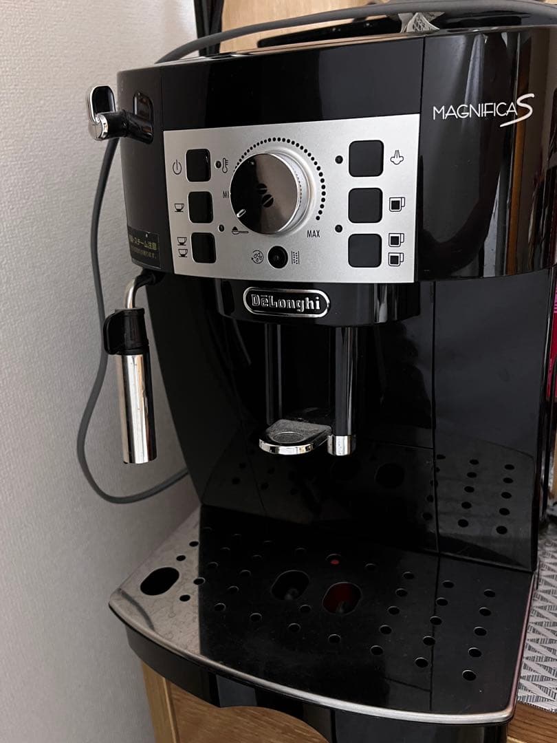 Magnifica S エスプレッソマシン ブラック