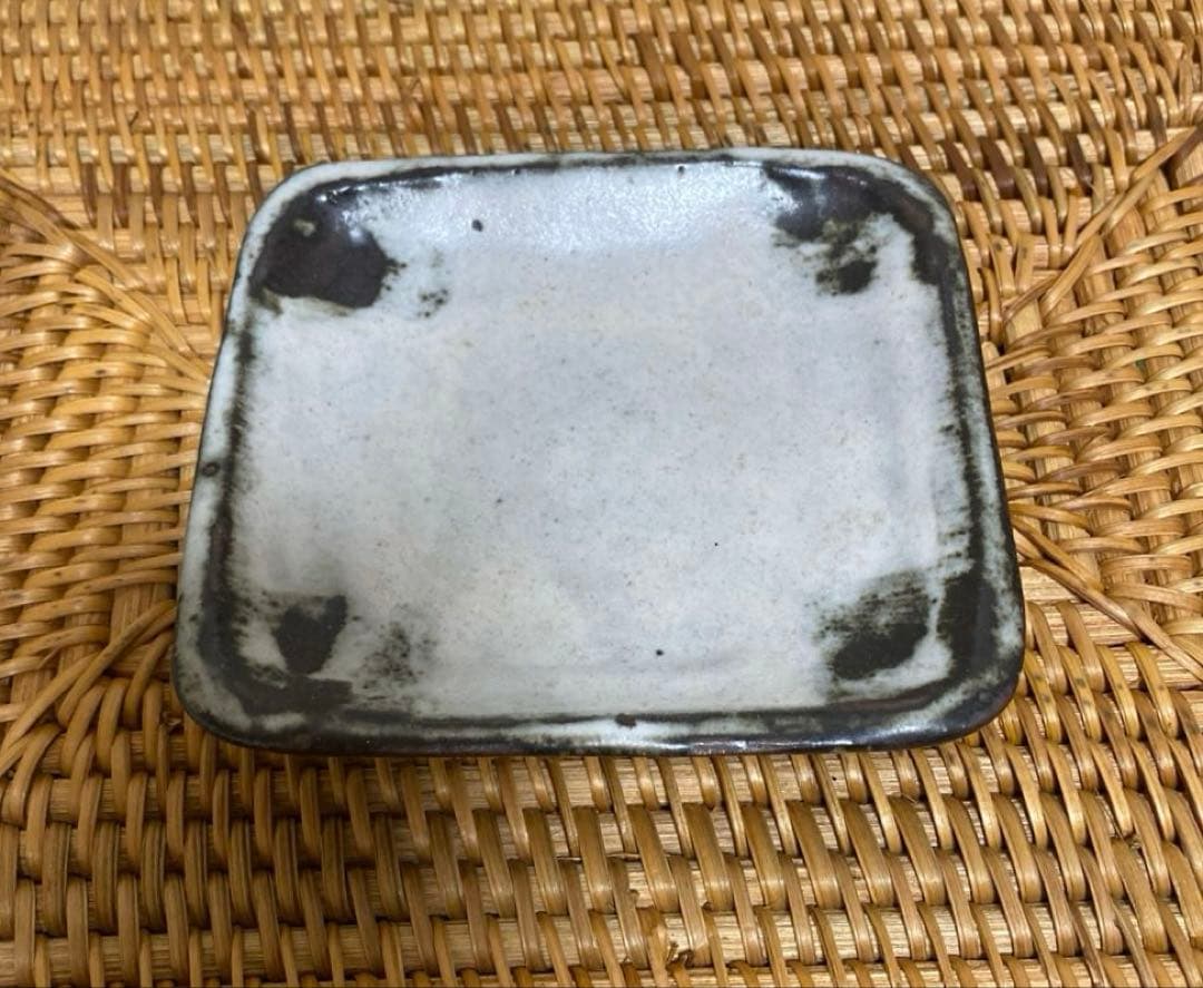 小野哲平さん　角皿