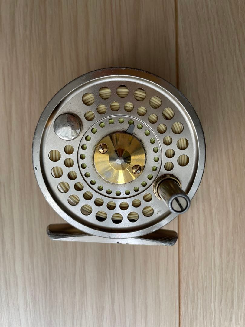 ダイワ　フライリール　アルトモア　100D