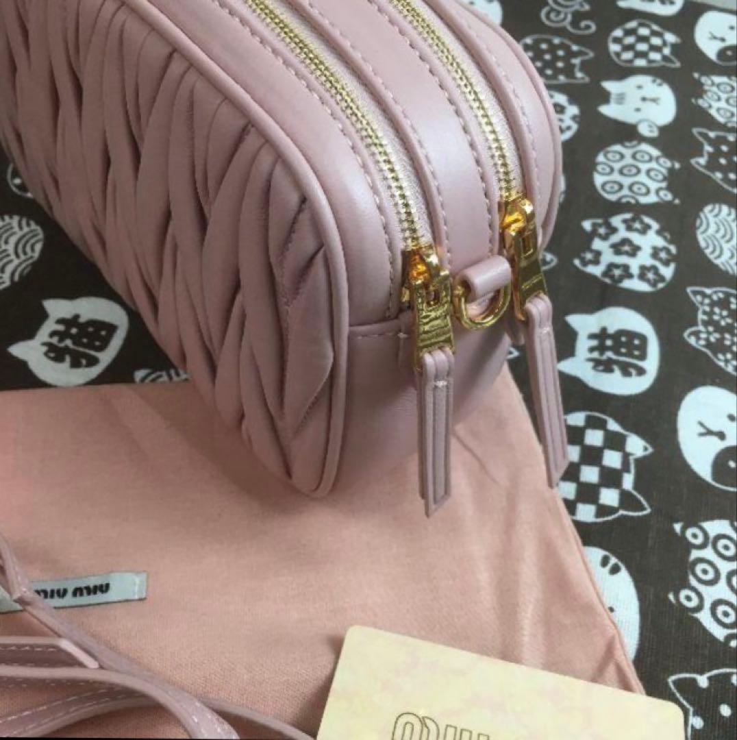 ♡*♡様 Miu Miu ミュウミュウ マトラッセ ショルダーバッグ ピンク