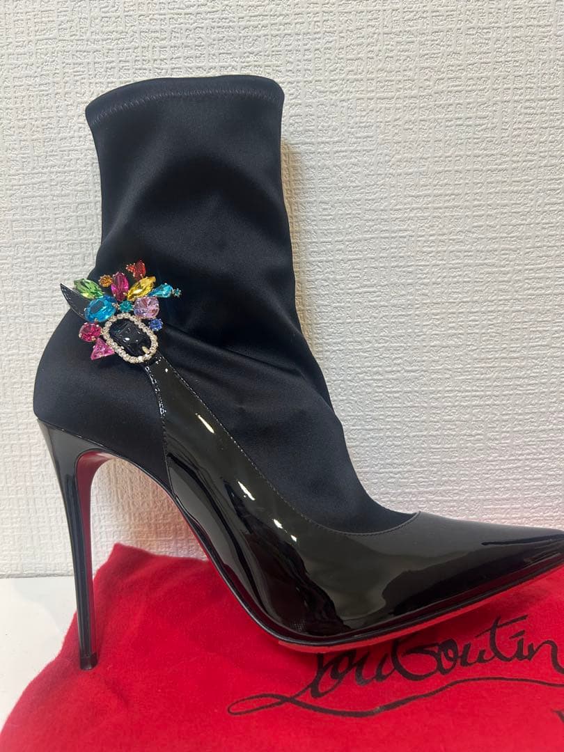 Christian Louboutin ショートブーツブーティ