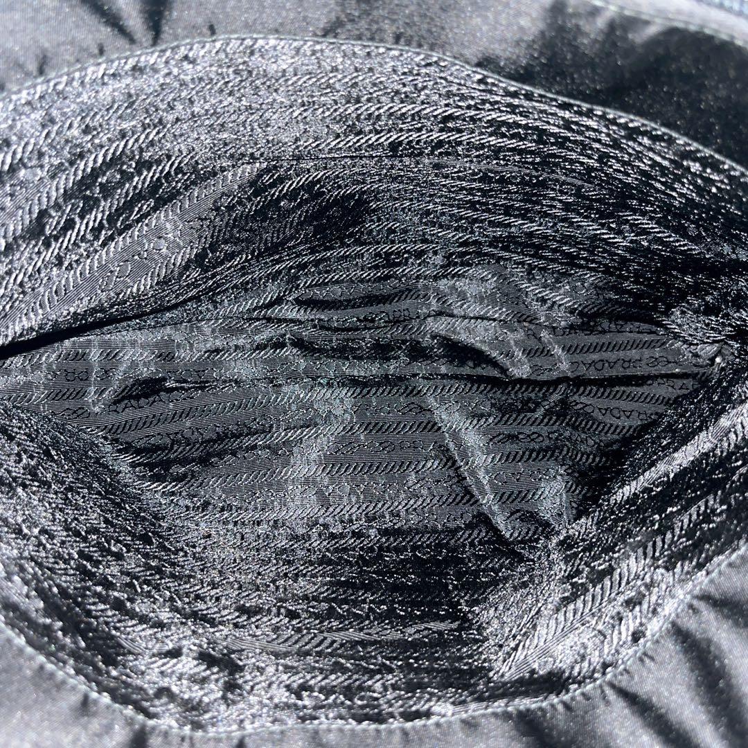 プラダ　三角ロゴ　ビジネスバッグ　ハンドバッグ　A4収納可　テスートナイロン　黒