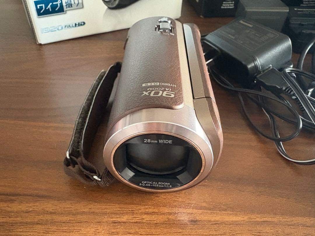 Panasonic HC-W580M ビデオカメラブラウンアクセサリーキット付き