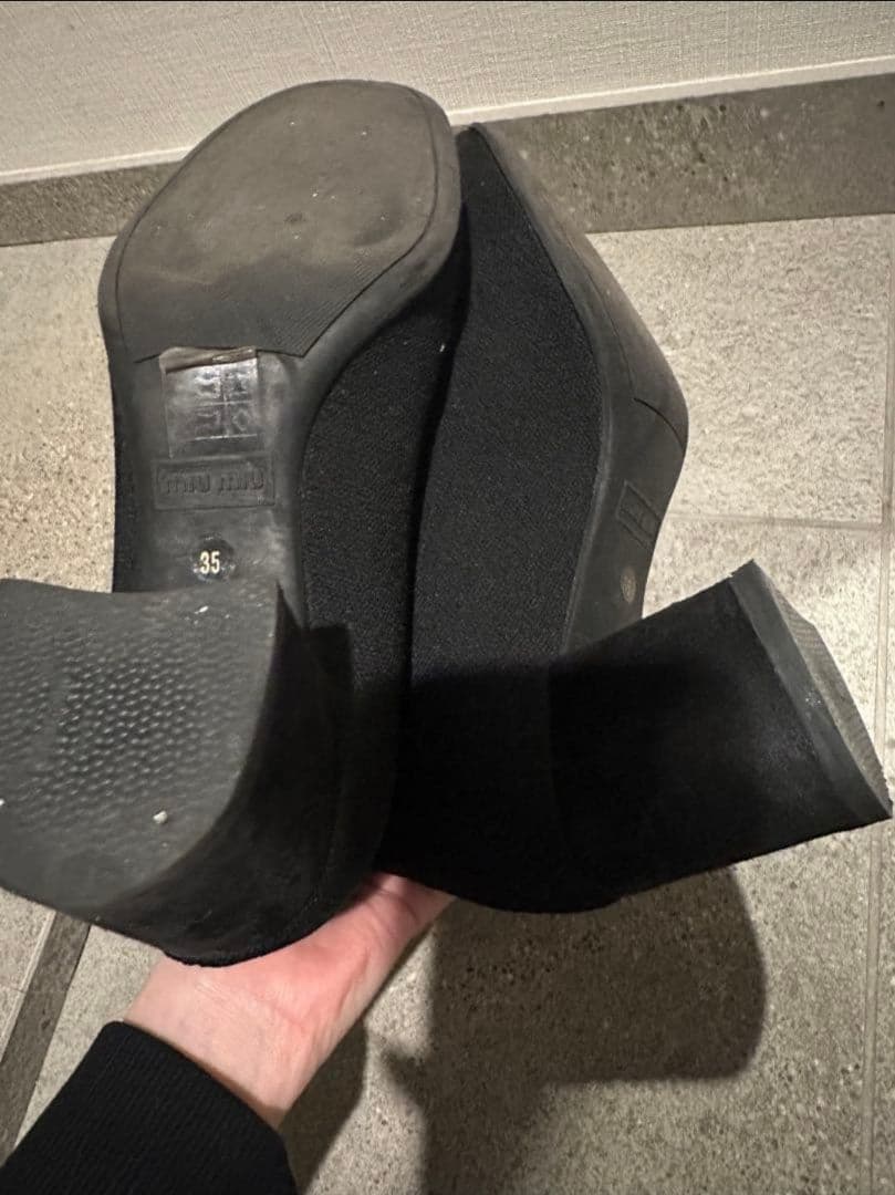 miu miu 黒 ブーティ 35