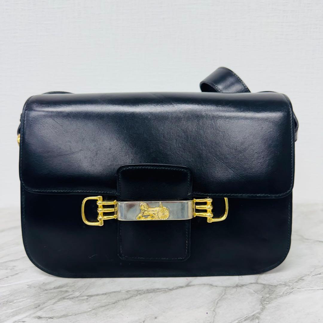 ✨CELINE✨セリーヌ✨馬車金具✨レザー✨ショルダーバッグ✨