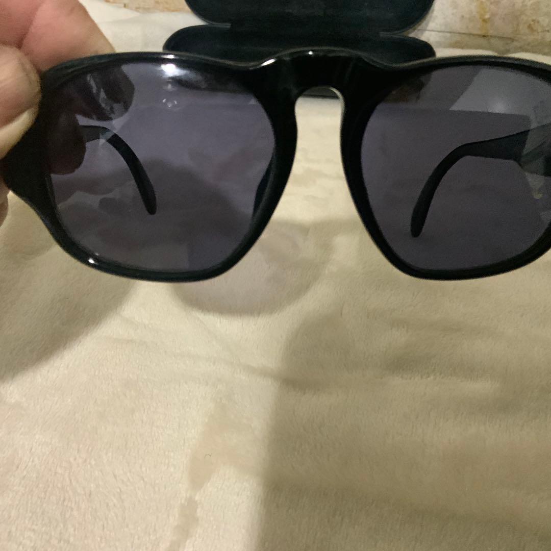 CHANEL ブラック サングラス 専用ケース付き