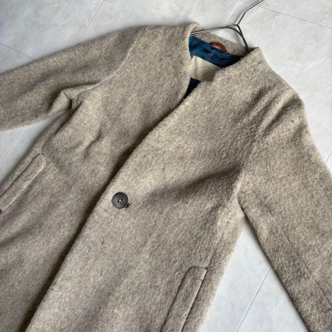 パラスパレス ウール縮絨ノーカラーコート レザー 貝ボタン2 ベージュ系