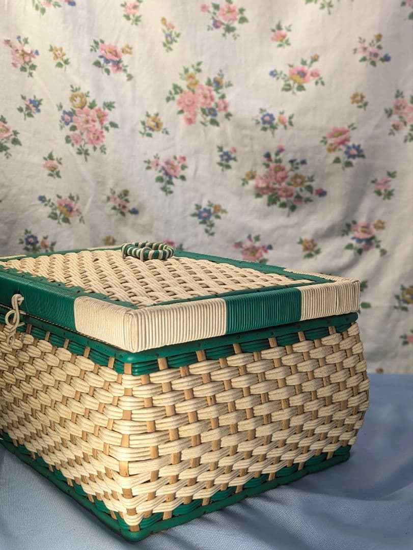 大きめ イギリス アンティーク ソーイングバスケット 裁縫箱 グリーン