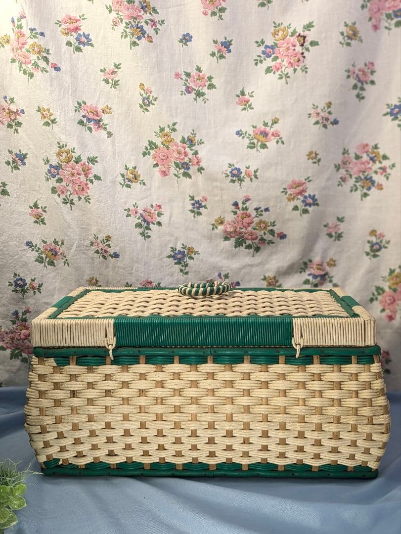 大きめ イギリス アンティーク ソーイングバスケット 裁縫箱 グリーン