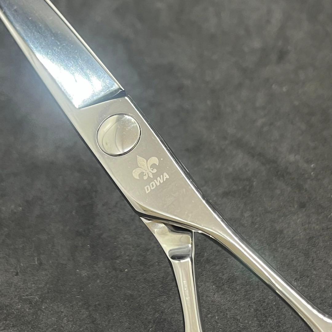 【美品】DOWA B2 Cobalt Flat 理容ハサミ　ハサミ