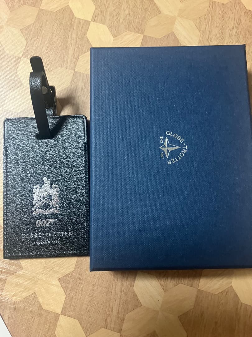 GLOBE-TROTTER NO TIME TO DIEラゲージタグ 　最終価格