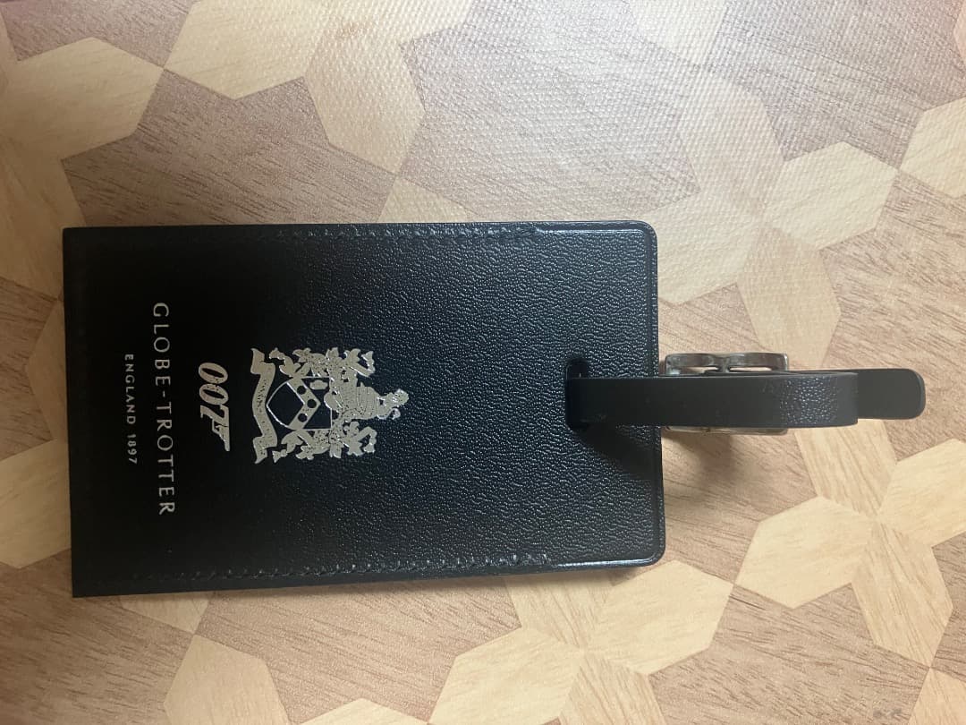 GLOBE-TROTTER NO TIME TO DIEラゲージタグ 　最終価格