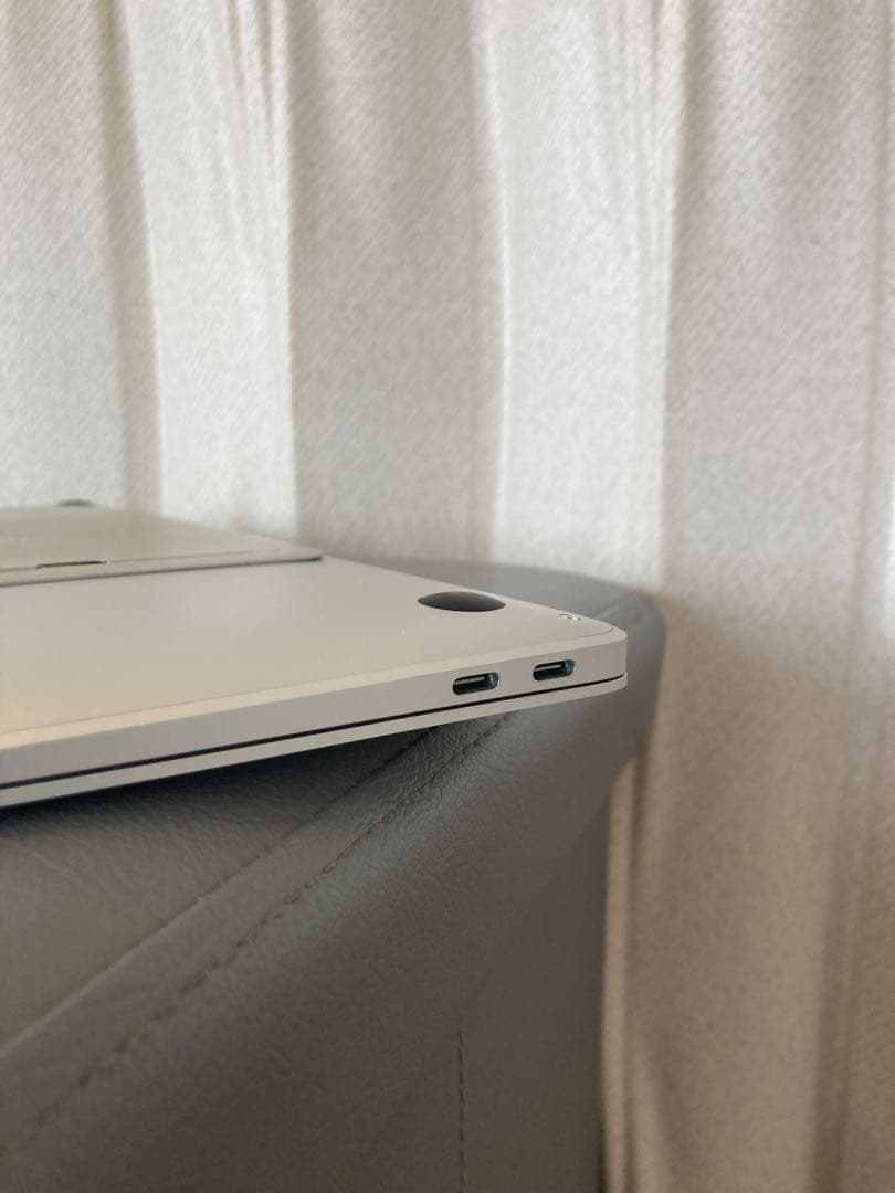 MacBook本体 Apple MacBook Air 13.3 Core i7 16GB 1TB