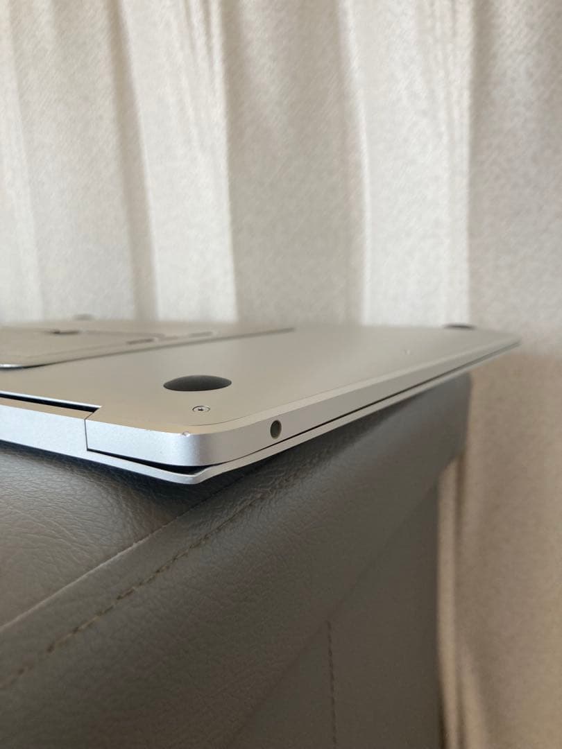 MacBook本体 Apple MacBook Air 13.3 Core i7 16GB 1TB